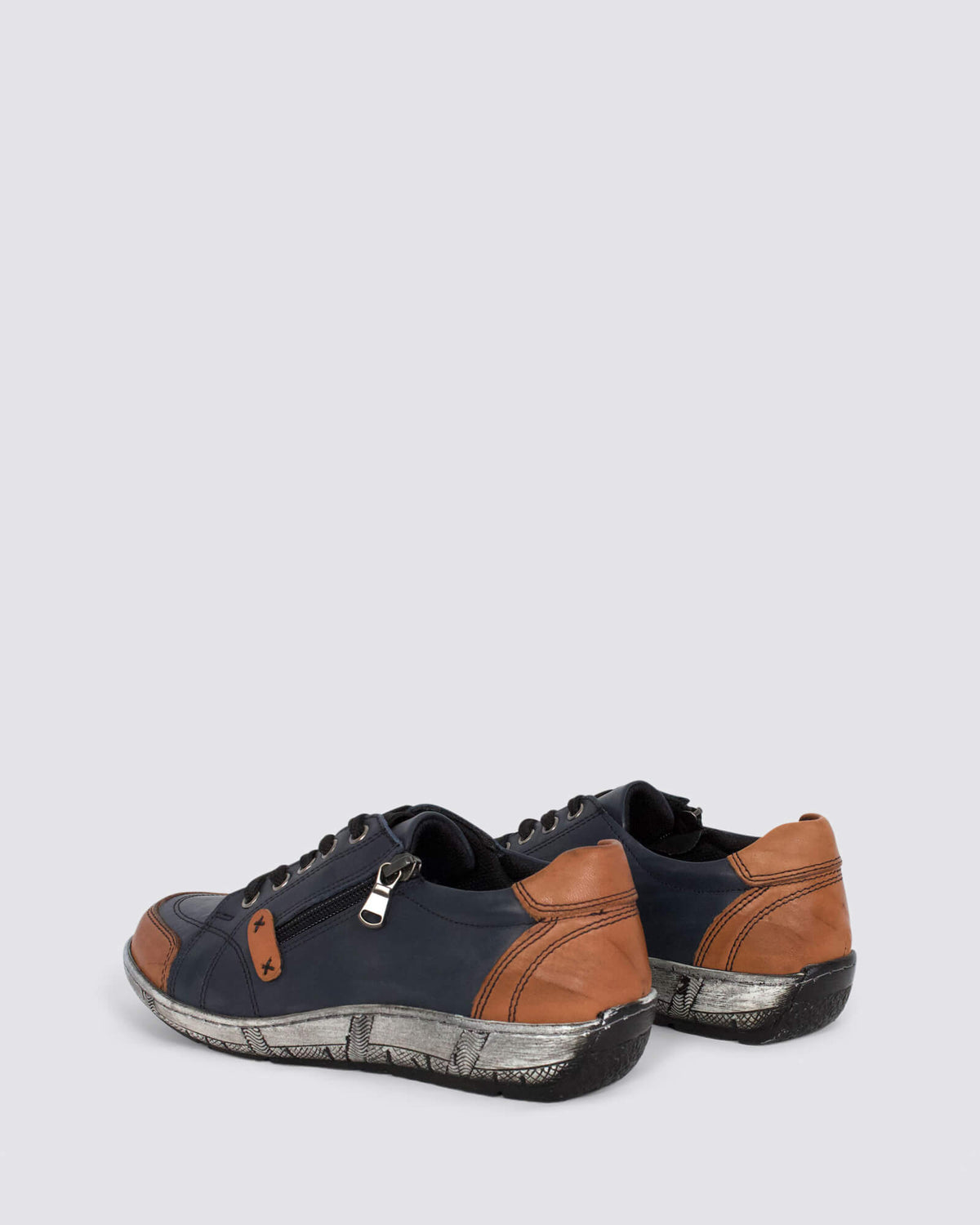 CP656-50 SNEAKERS NAVY LEATHER