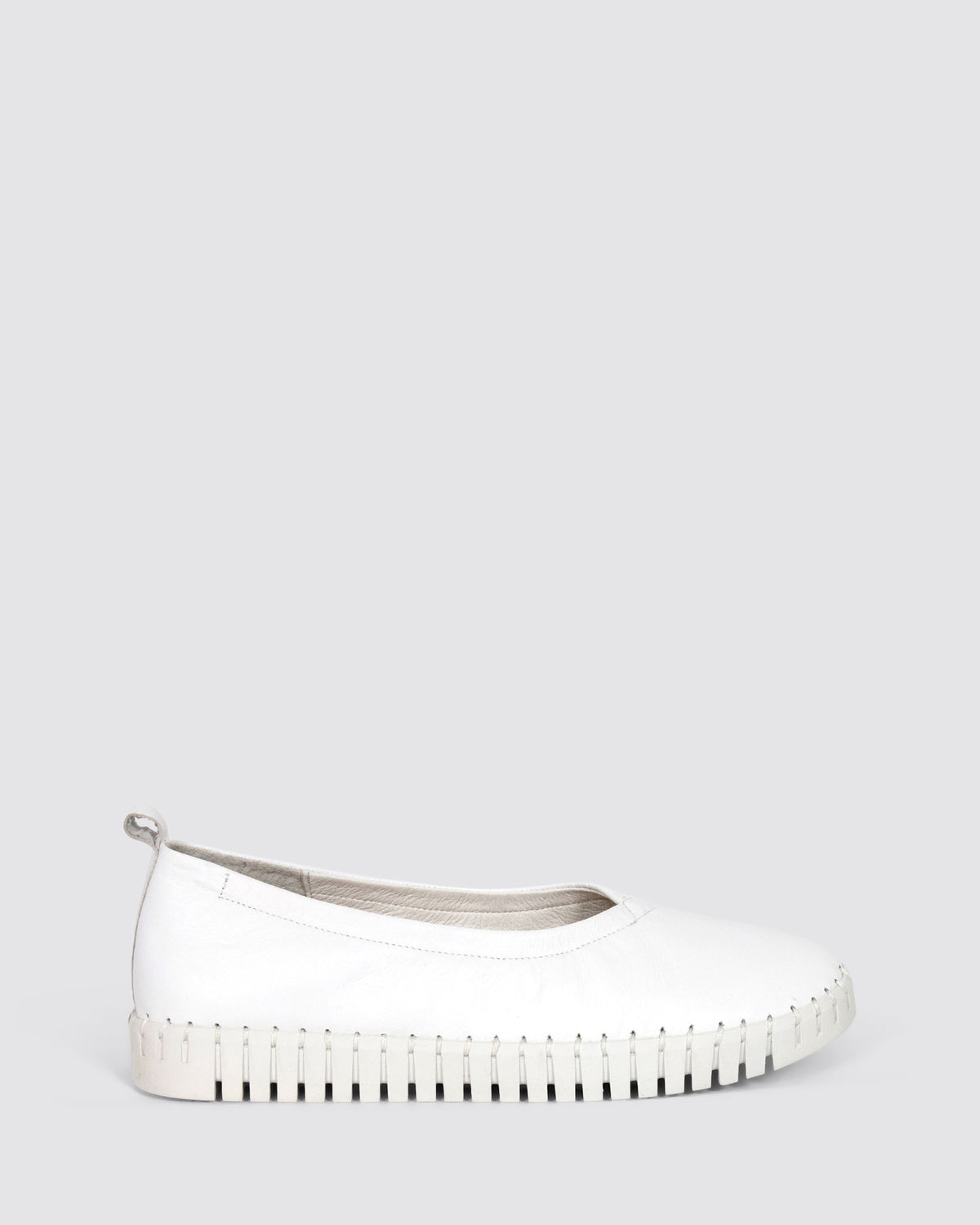 HEATON FLATS WHITE LEATHER