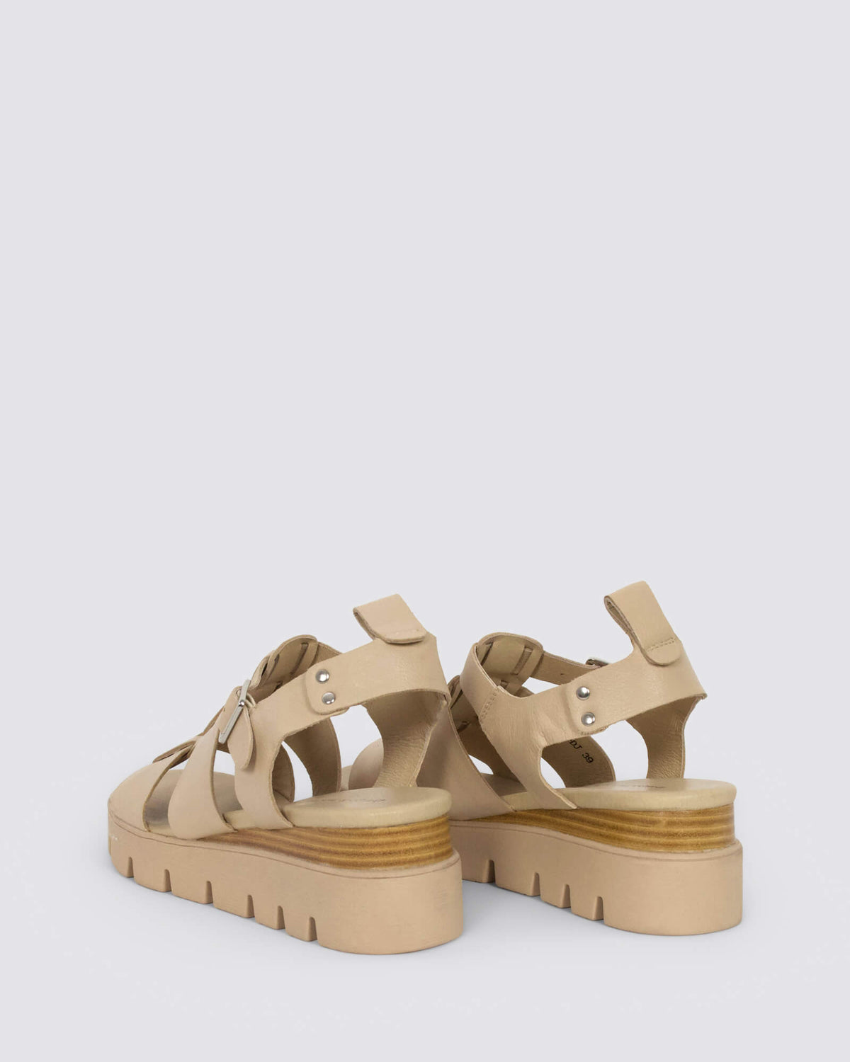 RELIE WEDGE SANDALS CAMEL
