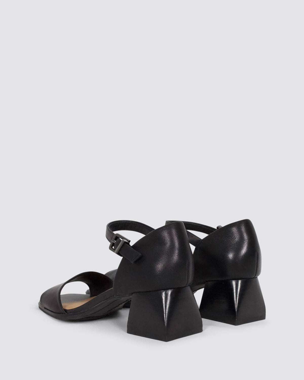 KISS BLOCK HEELS BLACK LEATHER