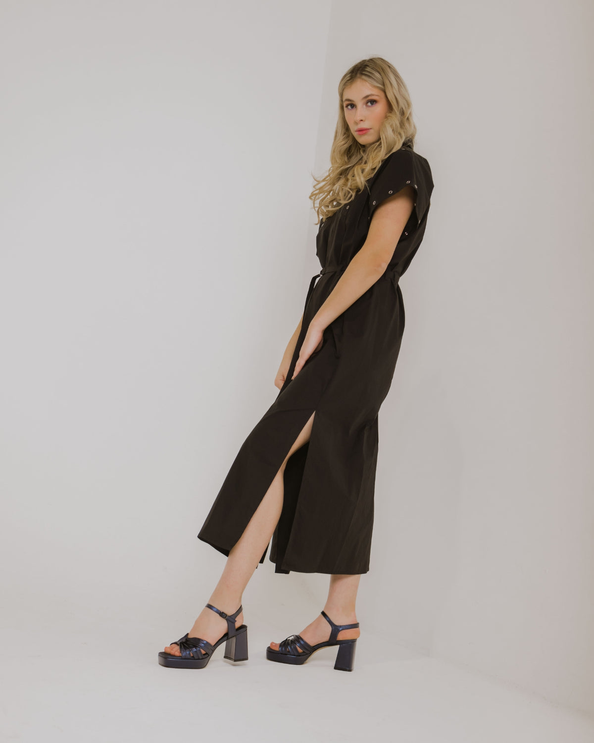 KENDALL HEELS NAVY METALLIC