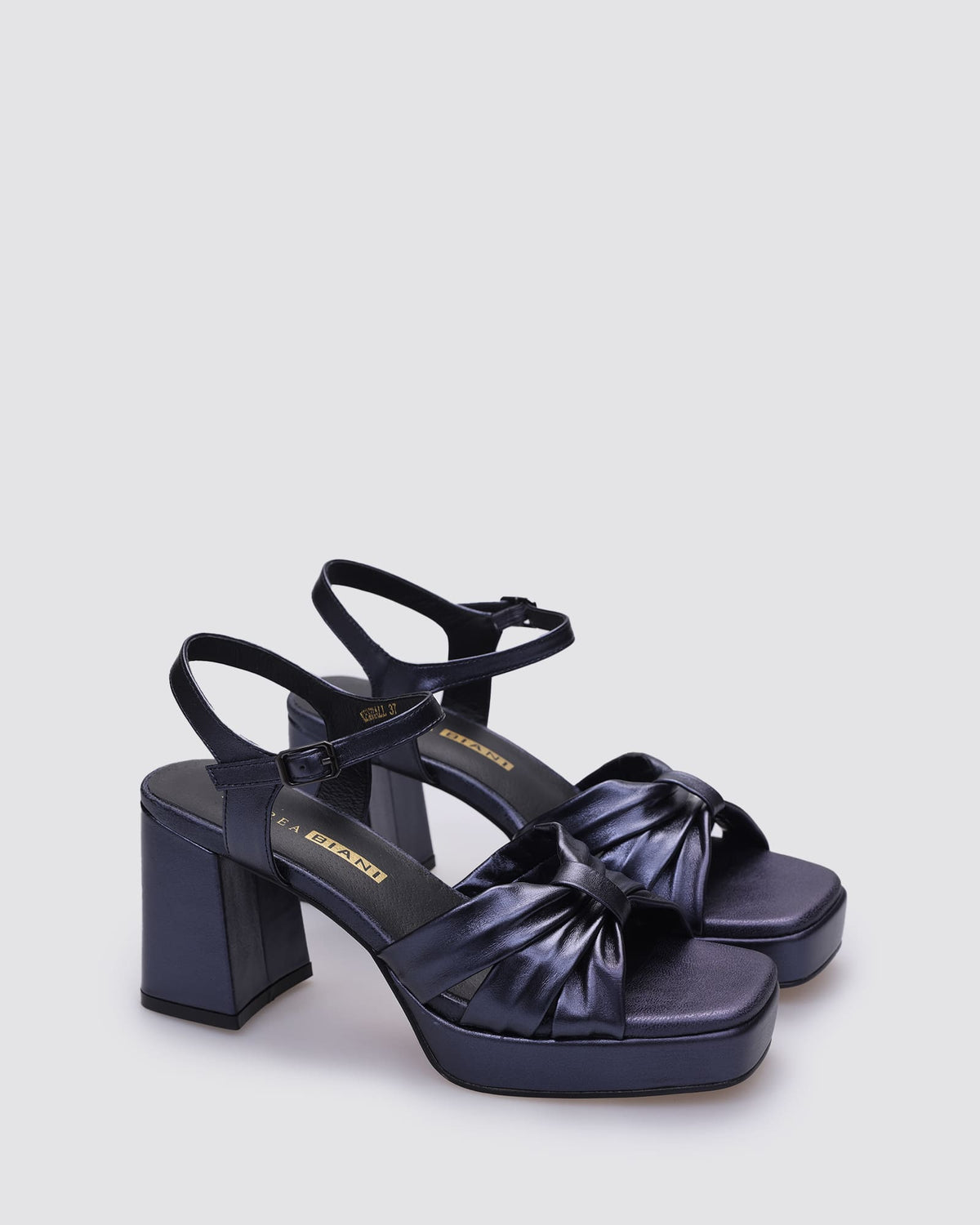 KENDALL HEELS NAVY METALLIC