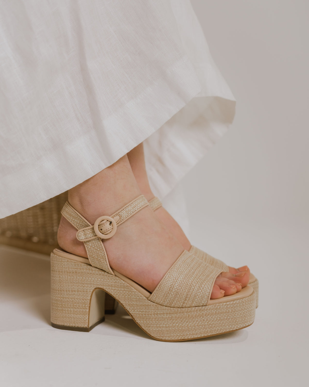 KENNEDY PLATFORM HEELS NATURAL RAFFIA