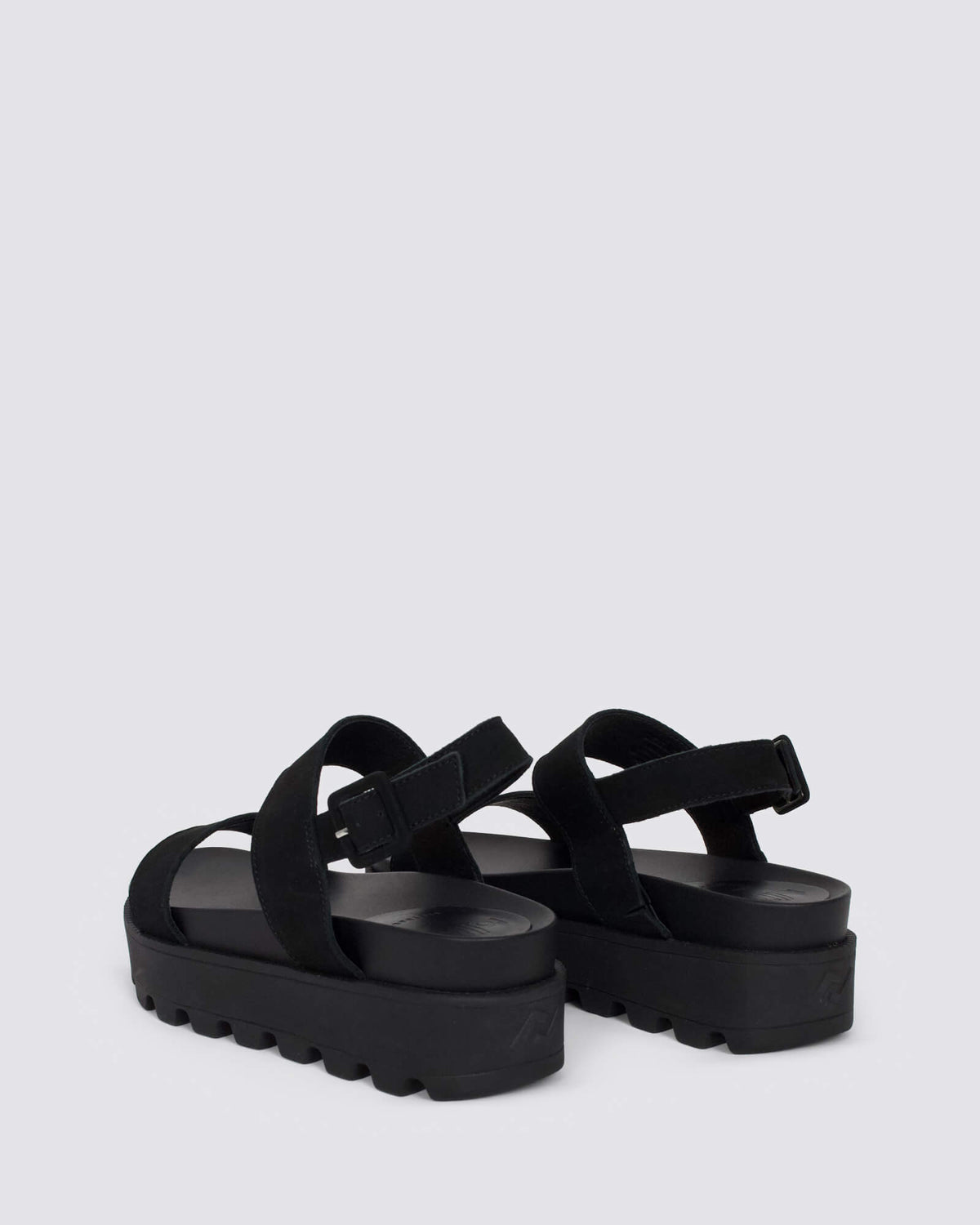 ZEZE WEDGE STRAP ALL BLACK