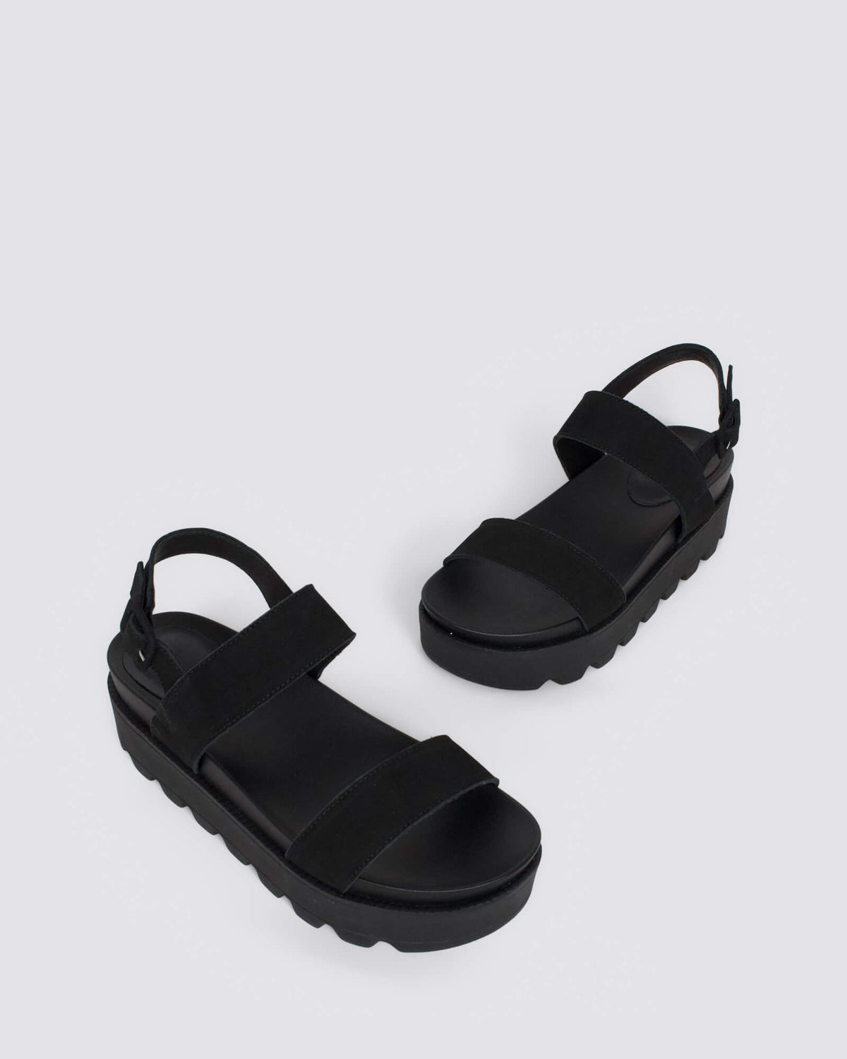 ZEZE WEDGE STRAP ALL BLACK
