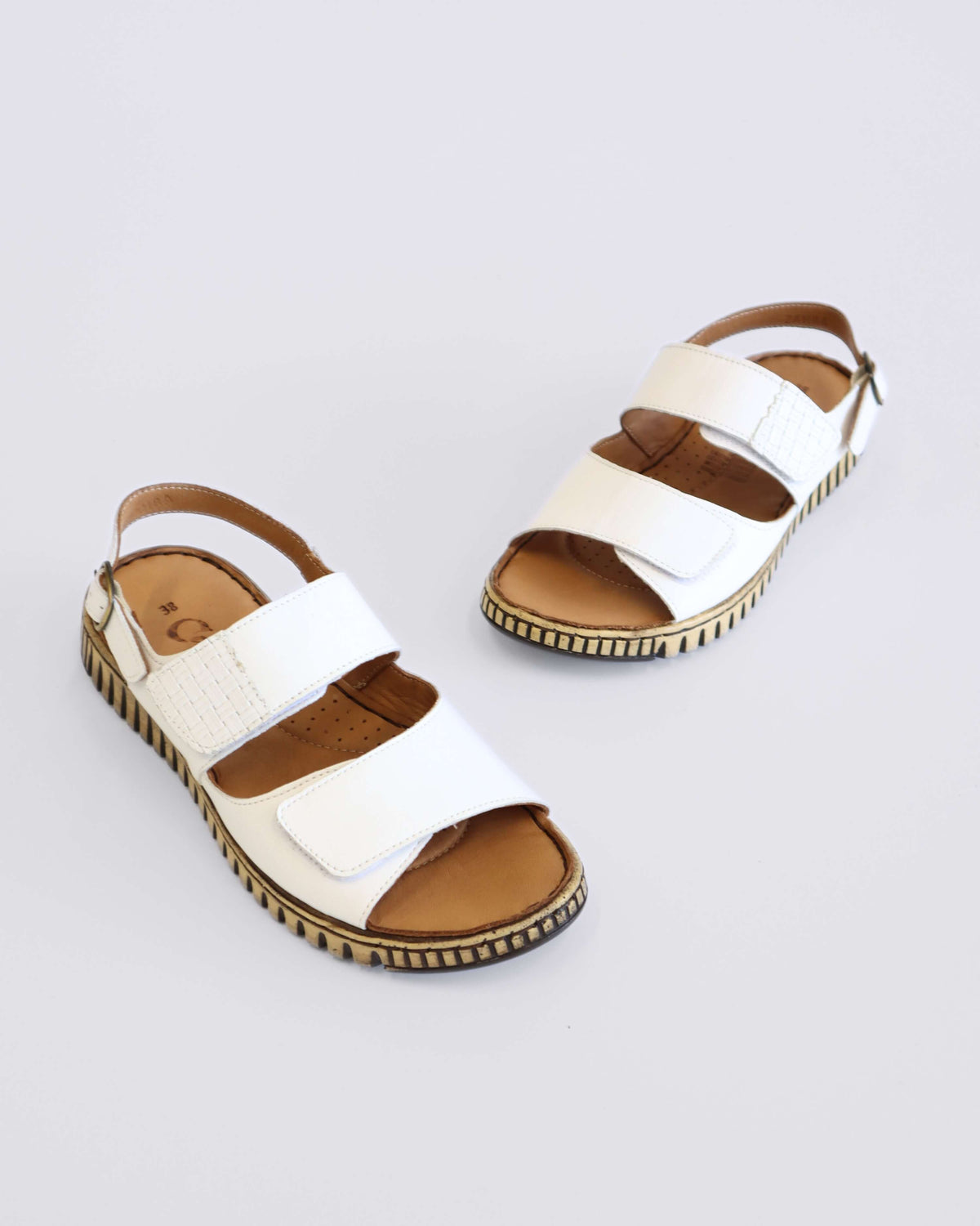 ZAHRA SANDALS WHITE