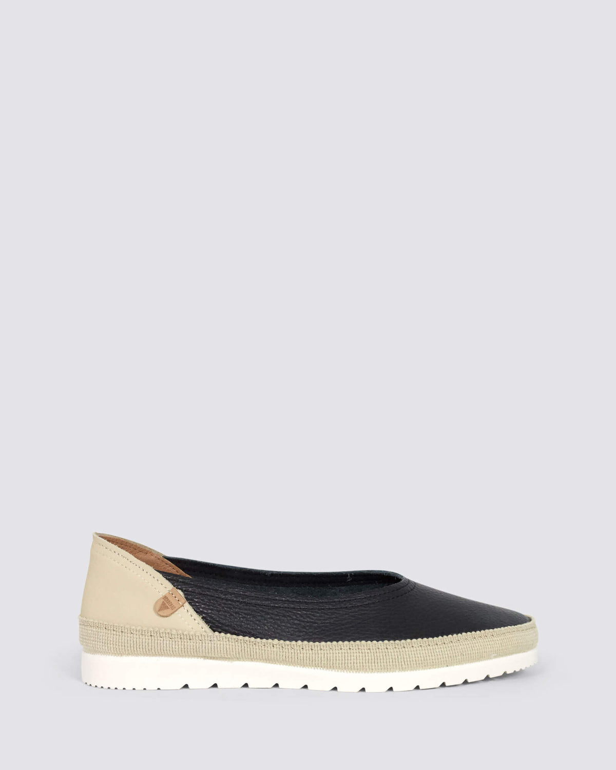 NOELIA FLATS BLACK LEATHER