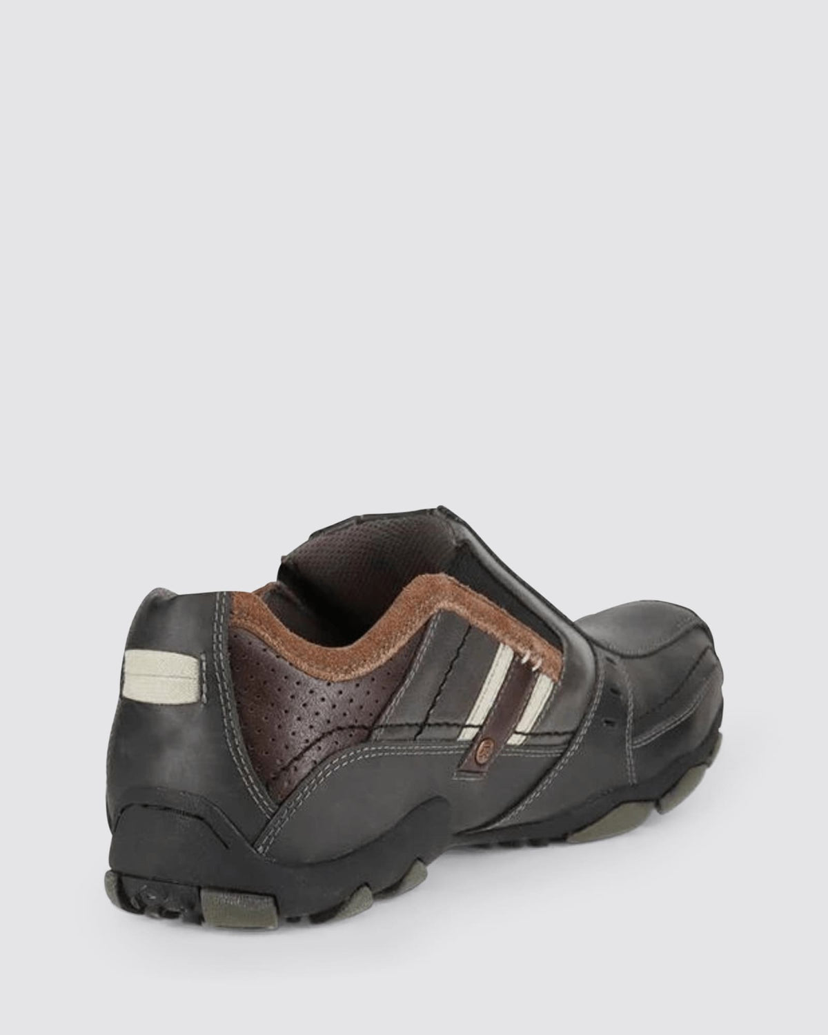 BECKER SLIP ON SNEAKERS BLACK LEATHER