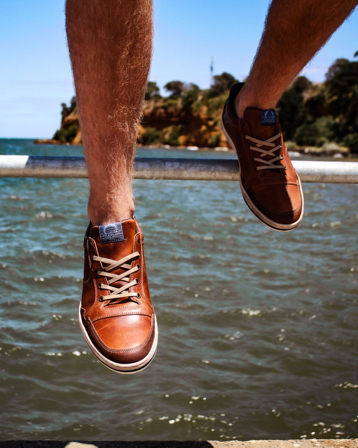 CREST SNEAKERS TAN LEATHER