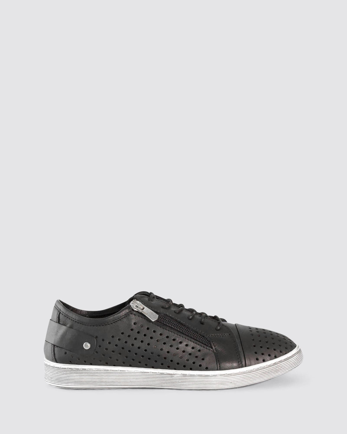 EG17 SNEAKERS BLACK LEATHER