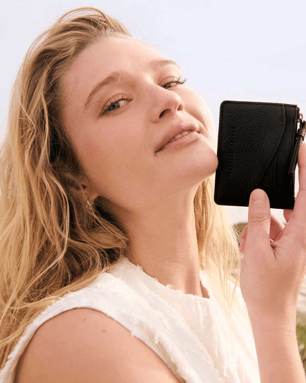 HEARTS STILL BEATING WALLET BLACK