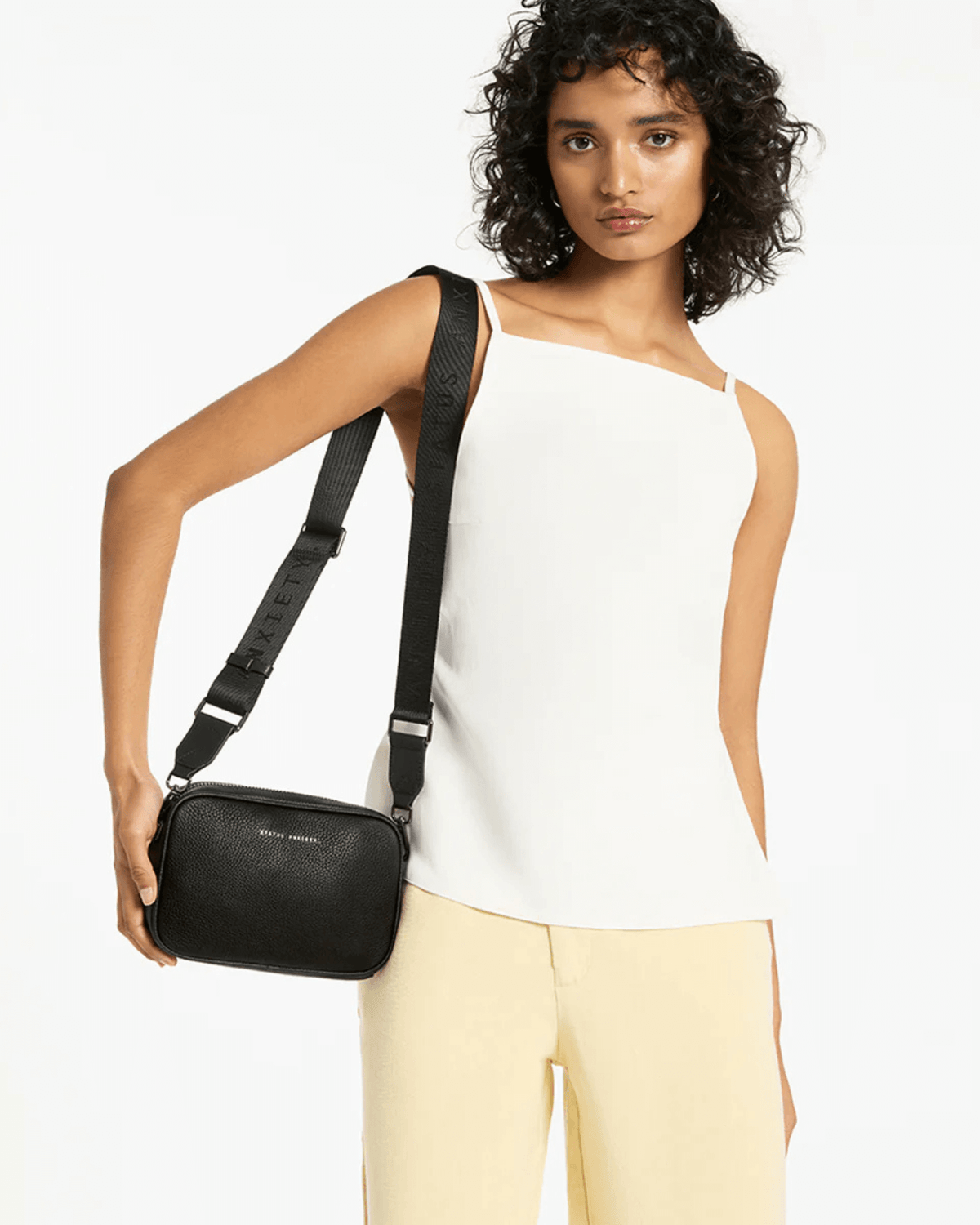 PLUNDER BAG BLACK WITH WEBBED STRAP