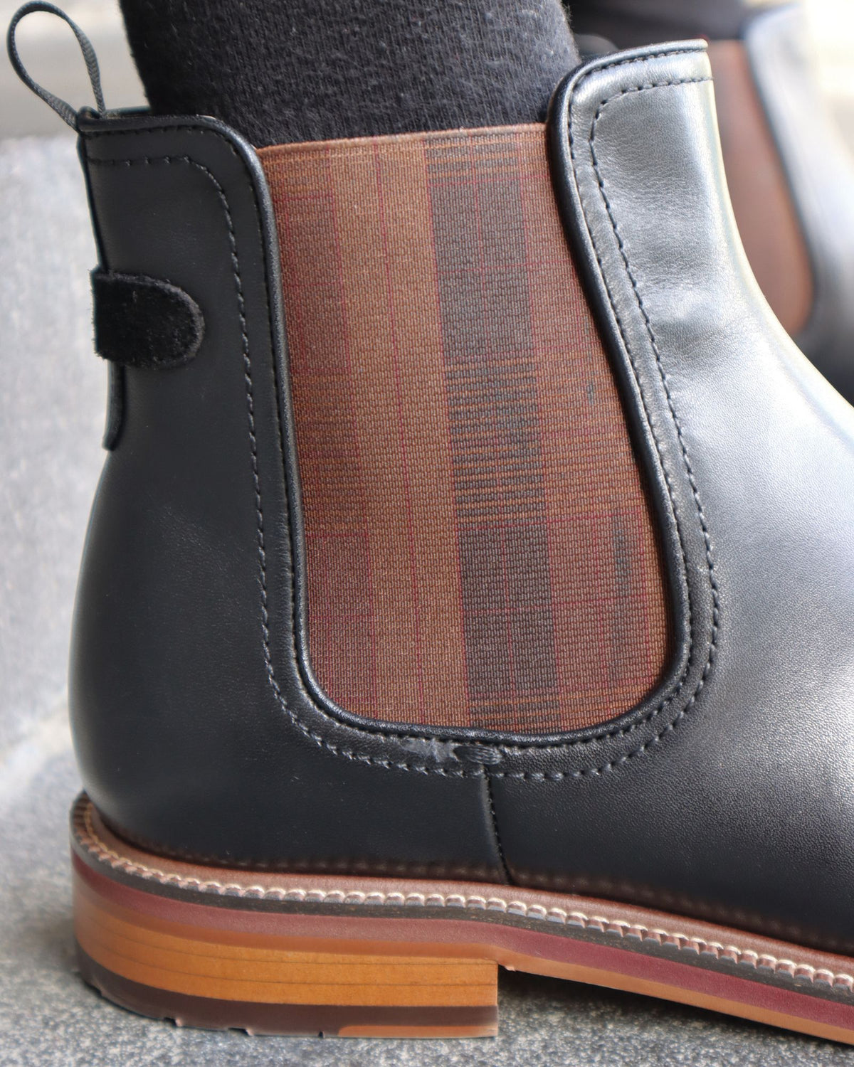 SCUTTLE CHELSEA BOOTS BLACK LEATHER