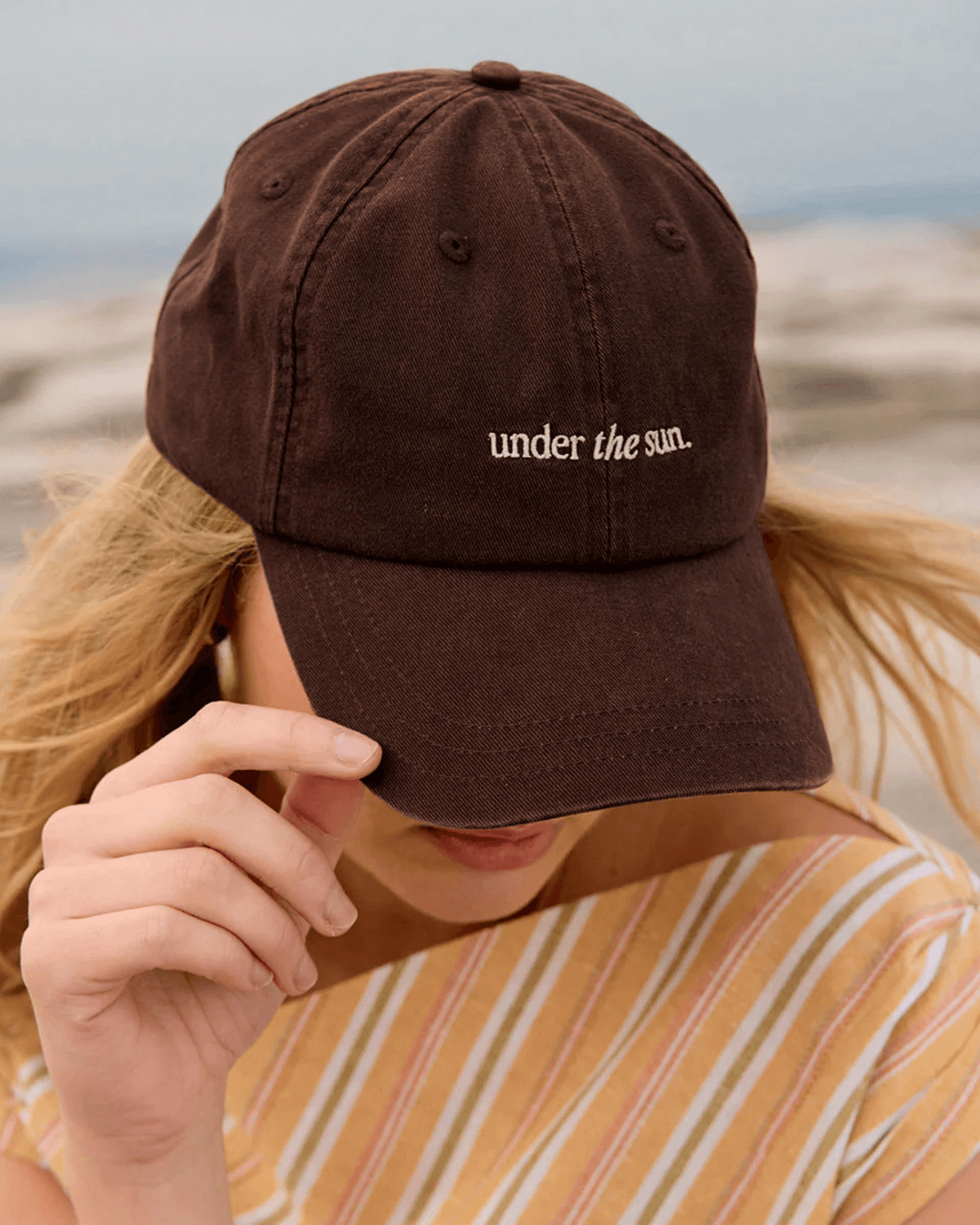 UNDER THE SUN LOGO CAP BARK