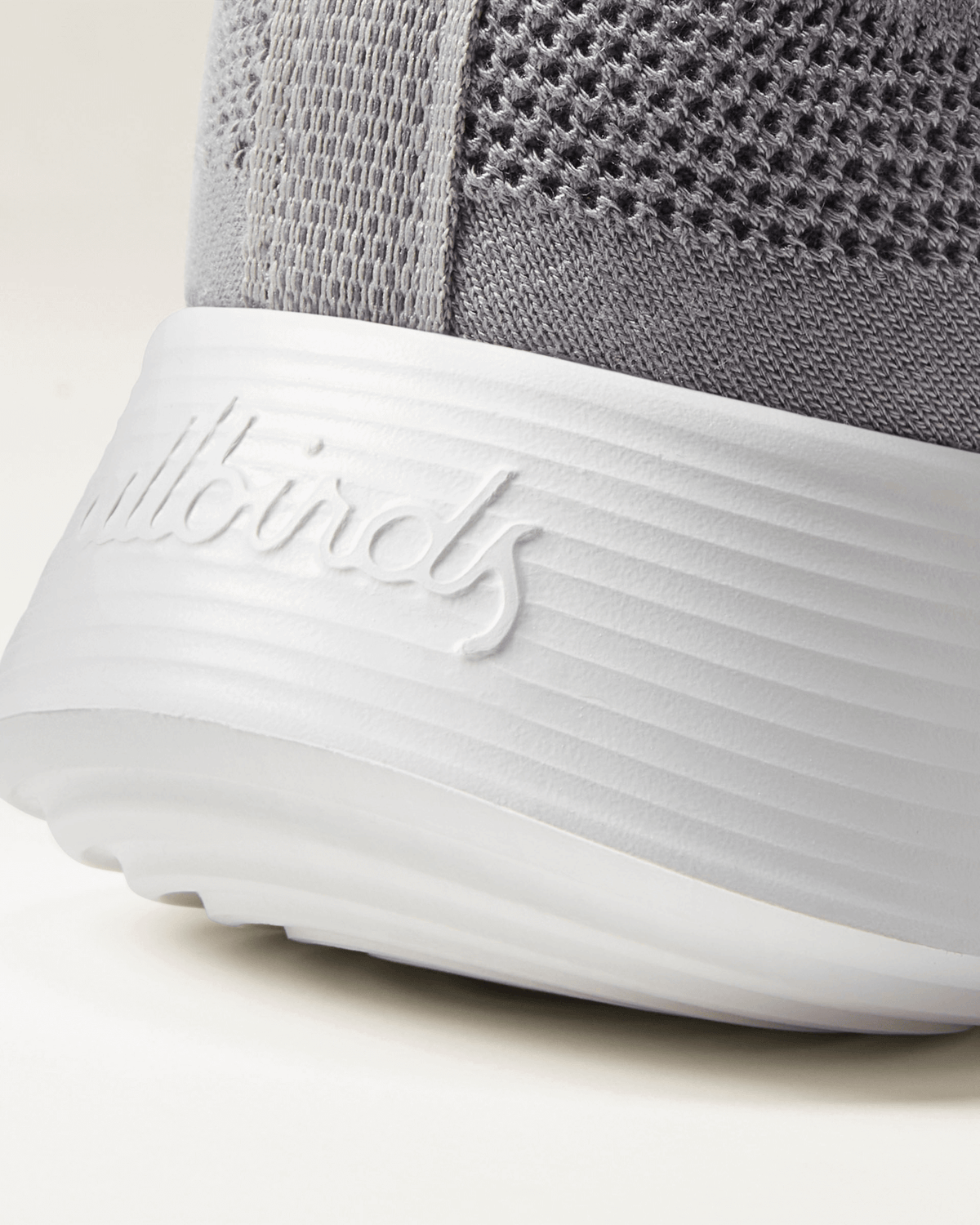 WOMENS TREE RUNNER GO MEDIUM GREY