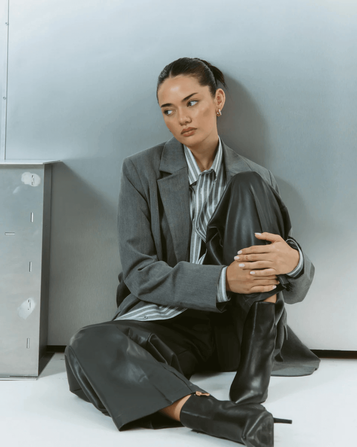 YOSHA ANKLE BOOTS BLACK LEATHER