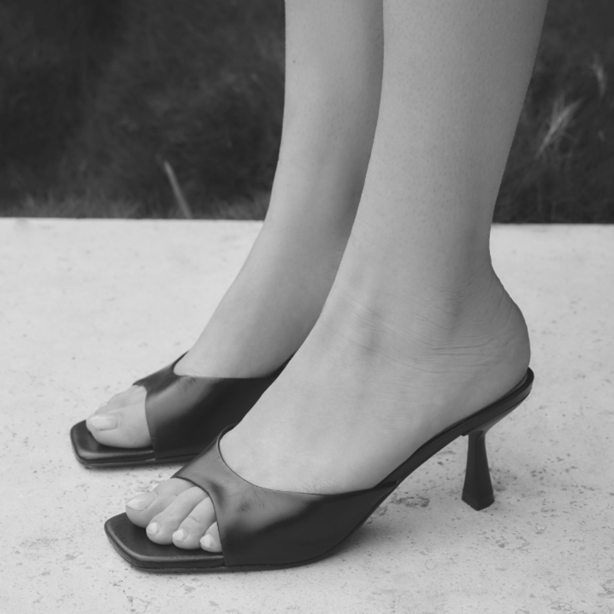Holiday Packing: The Only Sandals You Need