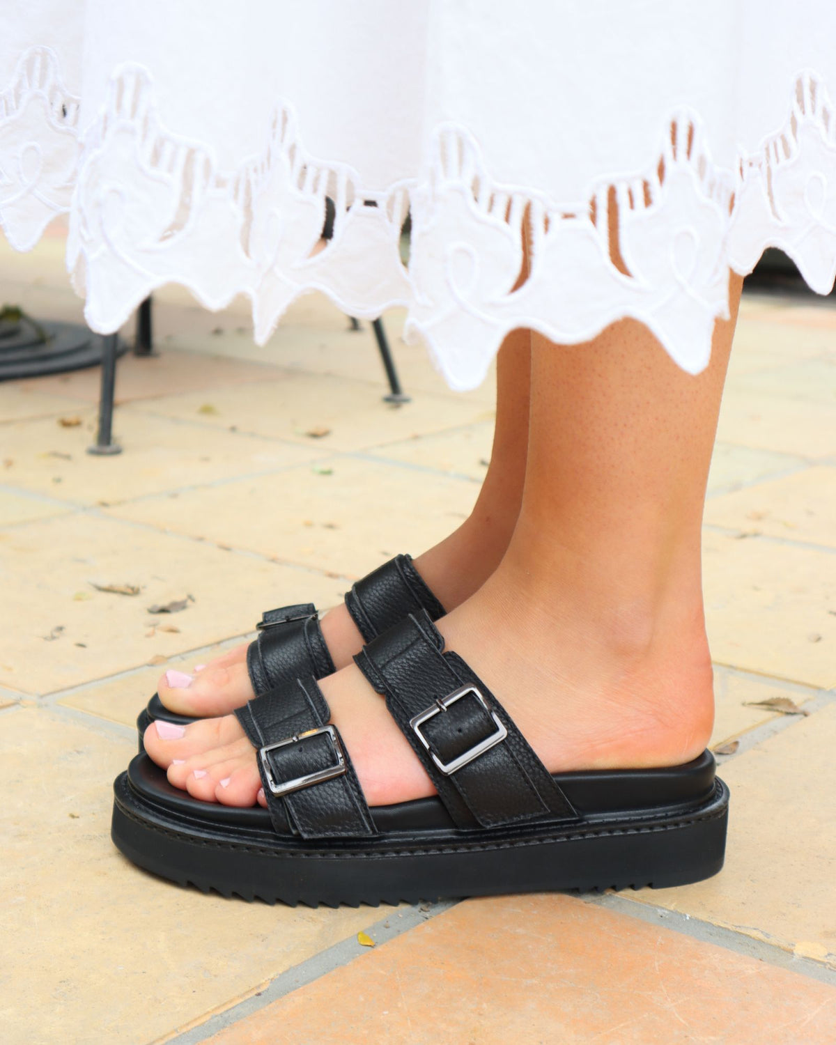 GIMLET SANDALS BLACK LEATHER