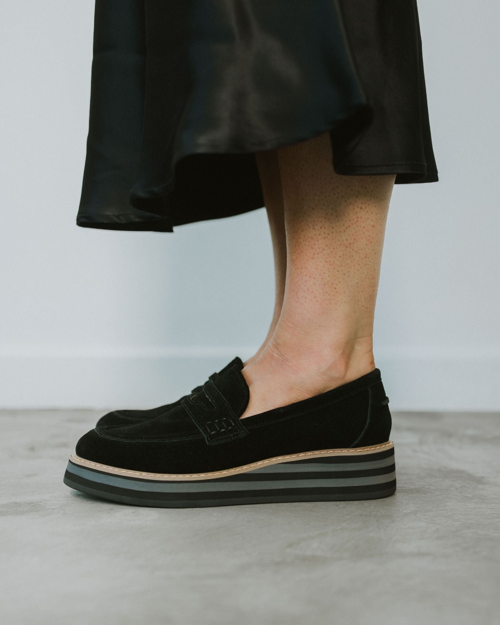 LAURENT WEDGE LOAFERS BLACK SUEDE