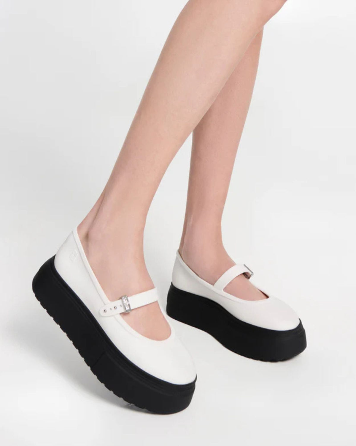 37858 PLATFORM MARY JANES WHITE
