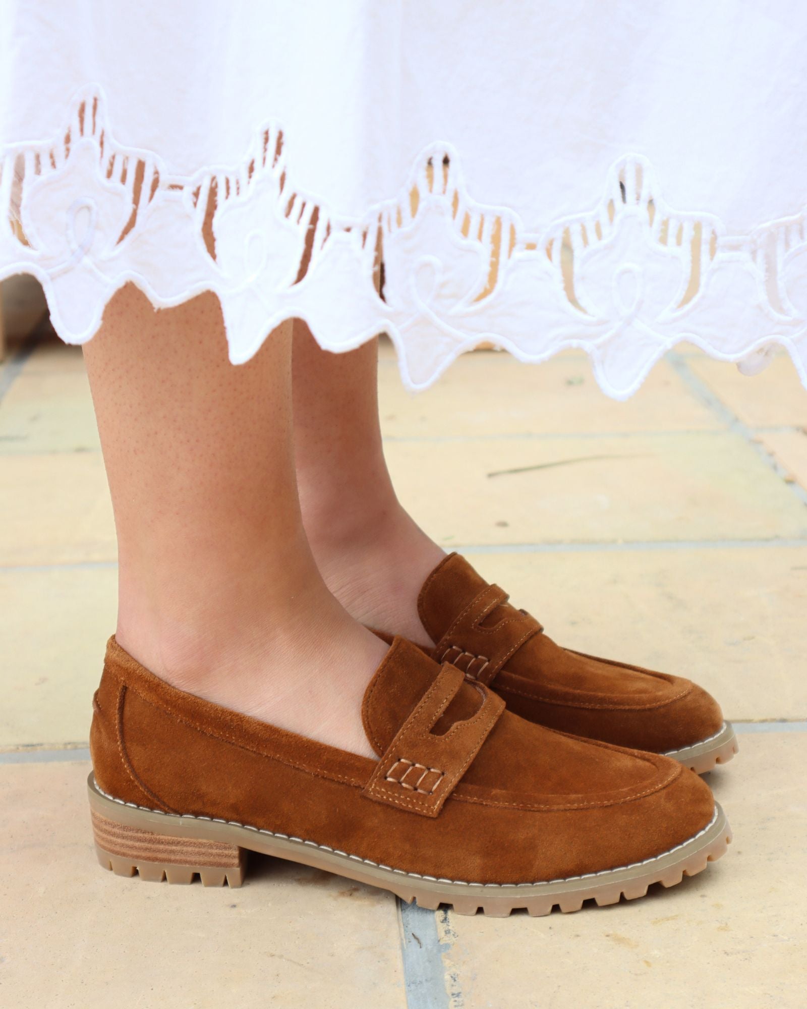MANDY LOAFERS TAN SUEDE