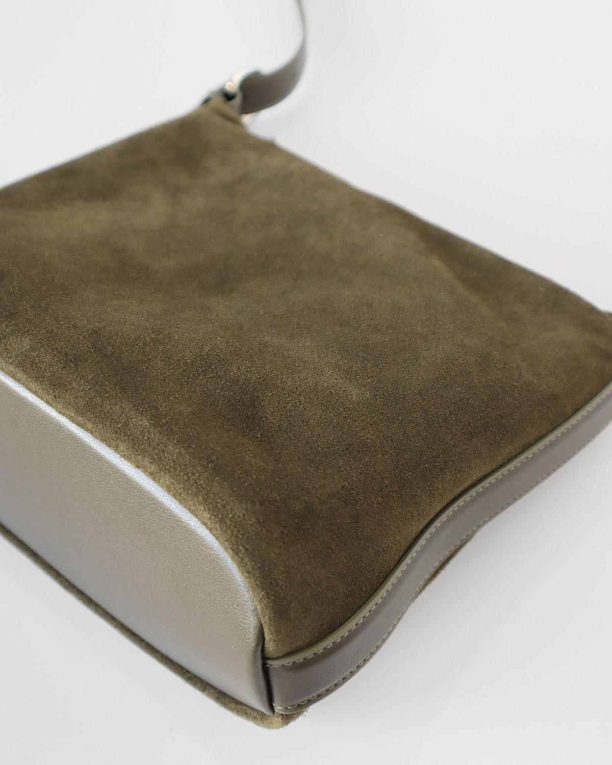 CAMILLA BAG KHAKI SUEDE