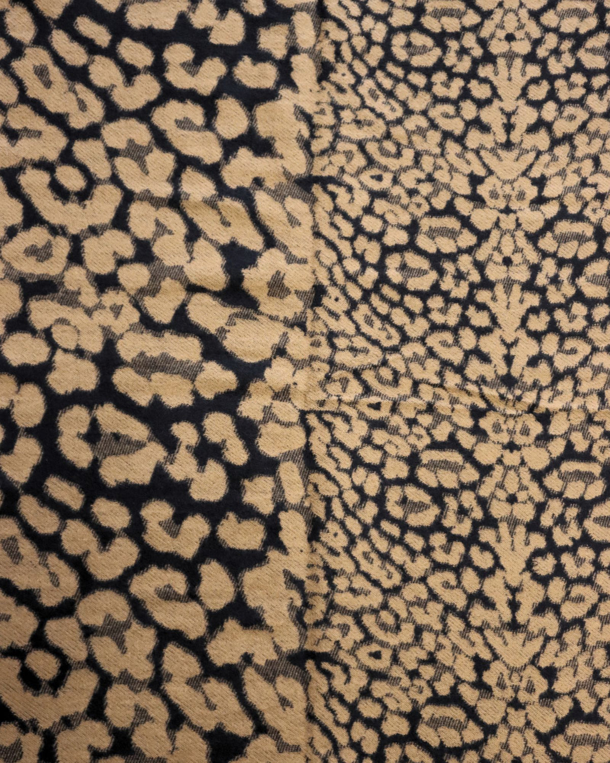 ABBIE SCARF CAMEL LEOAPRD