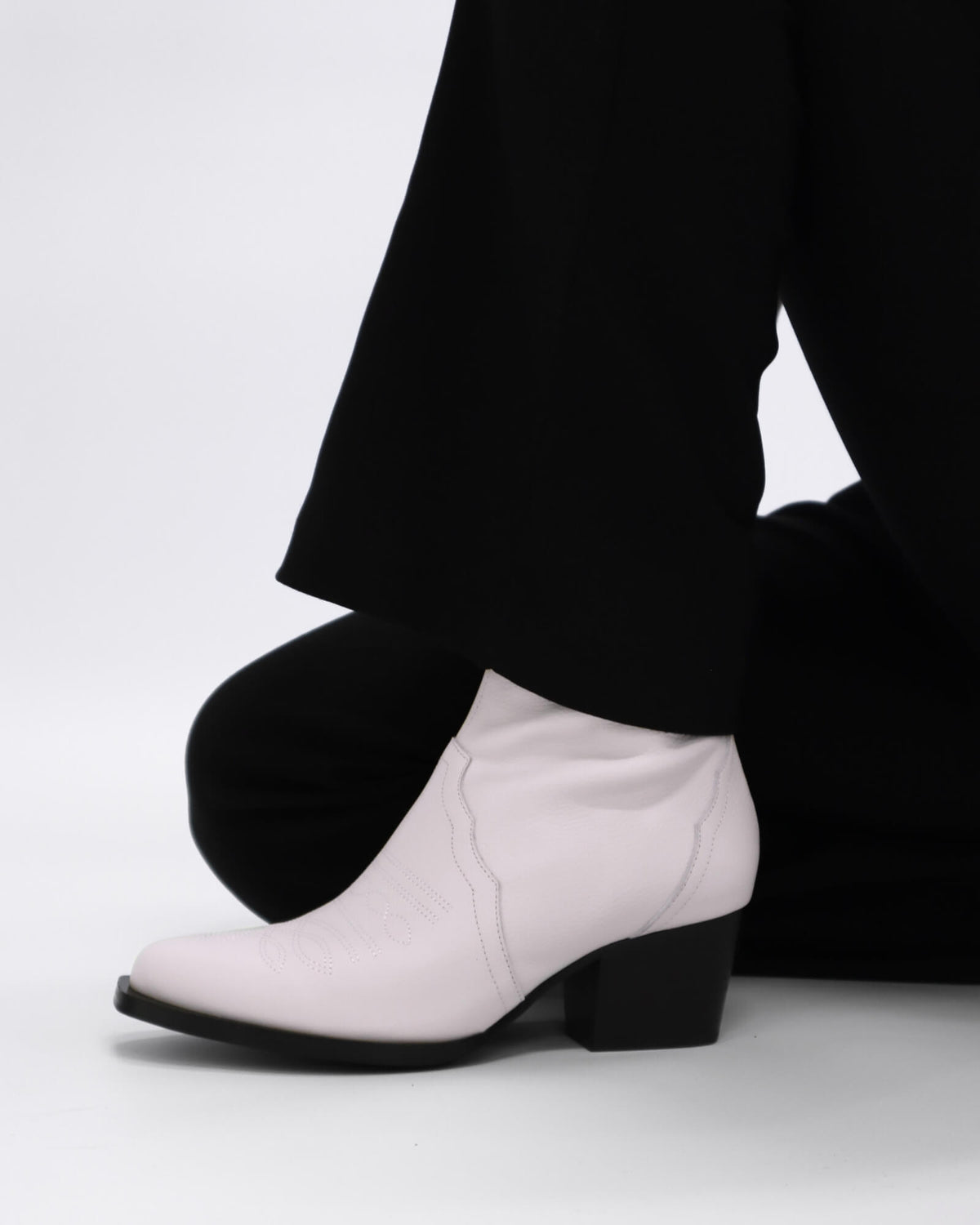 JERMONE ANKLE BOOTS OAT TUMBLE
