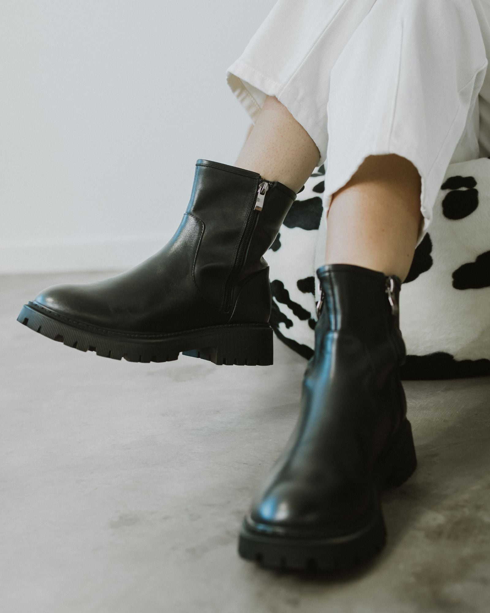 LUCKY ANKLE BOOTS BLACK