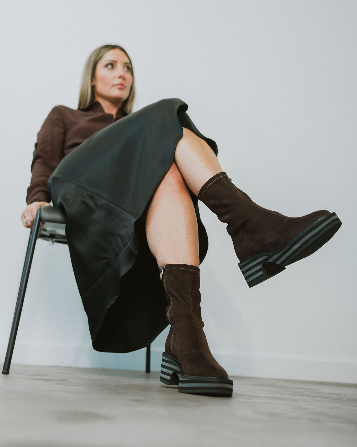 LOVEY BOOTS CHOCOLATE MICROFIBRE