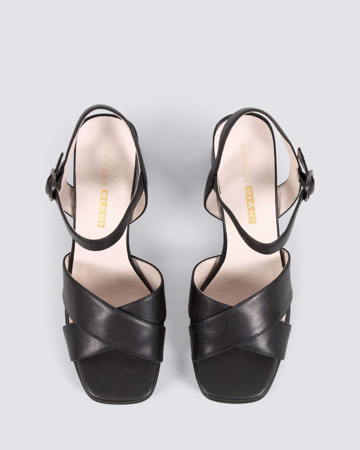 ISADORA PLATFORM HEELS BLACK LEATHER