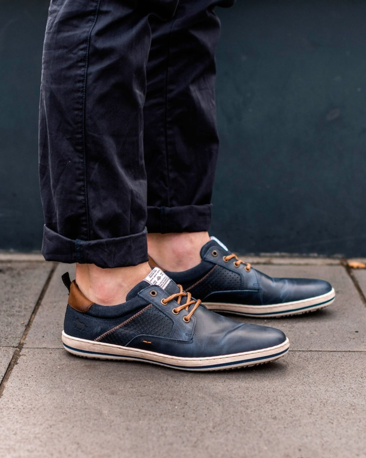 CHARGER MENS SNEAKERS NAVY