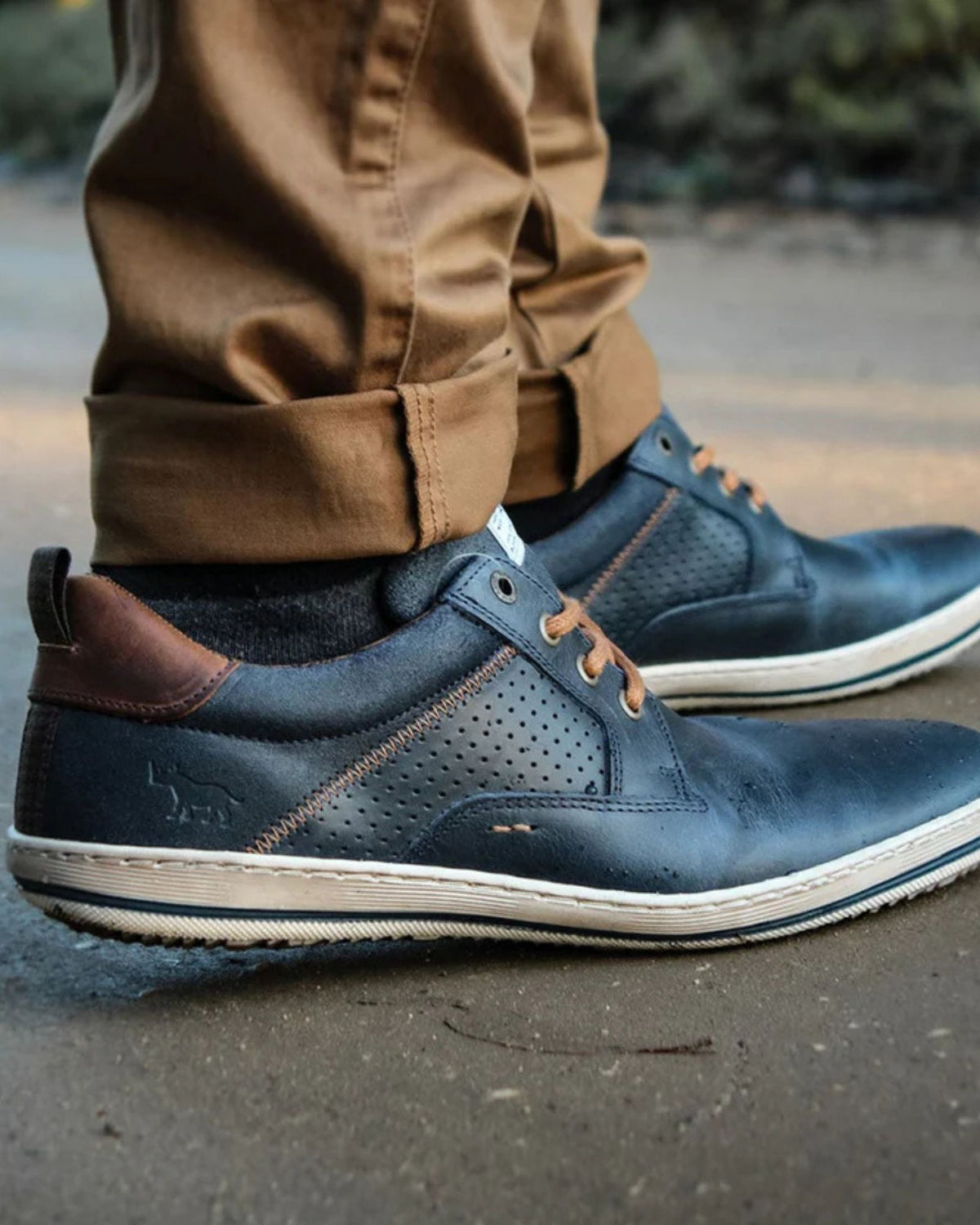 CHARGER MENS SNEAKERS NAVY