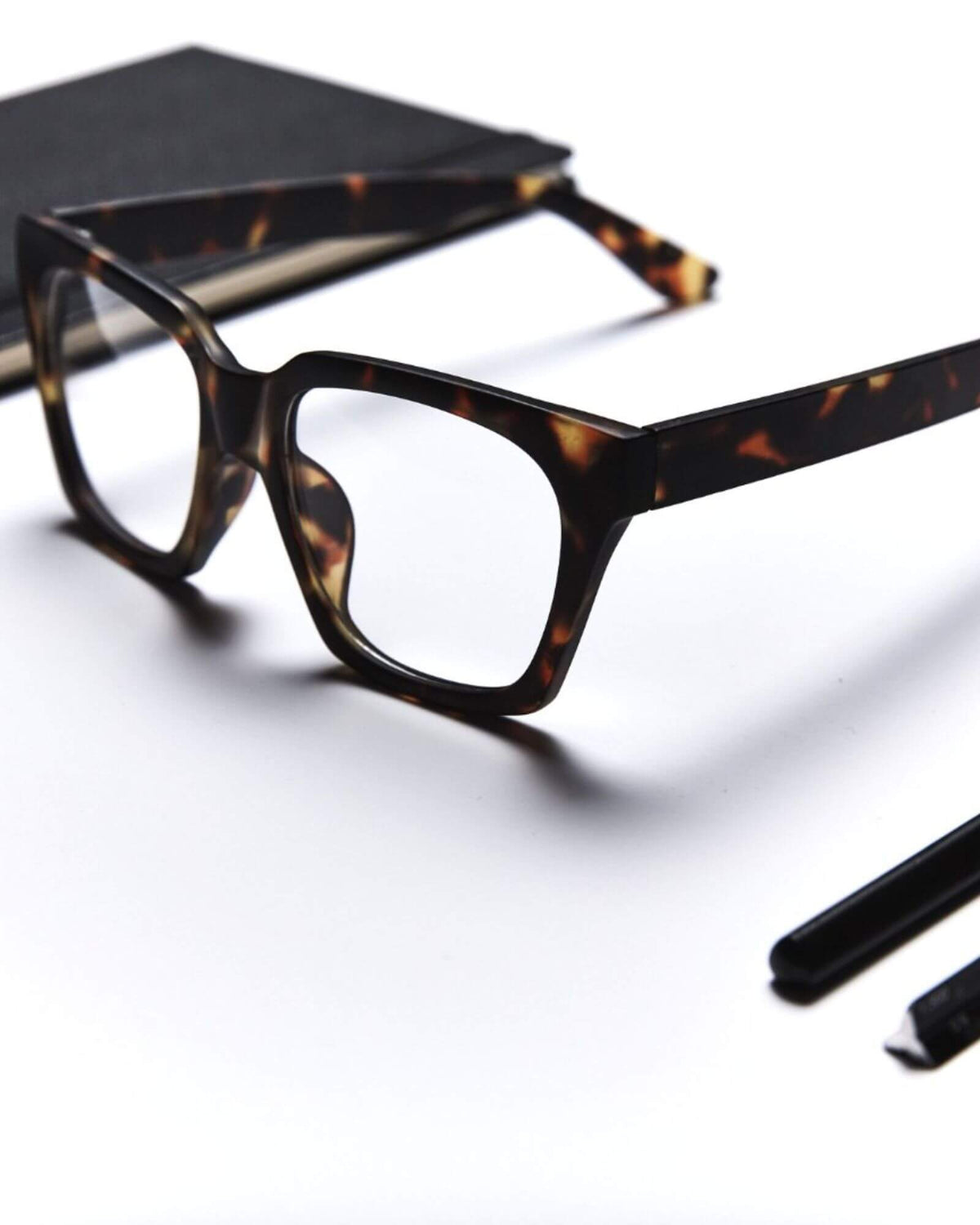 10AM READING GLASSES BROWN TORT