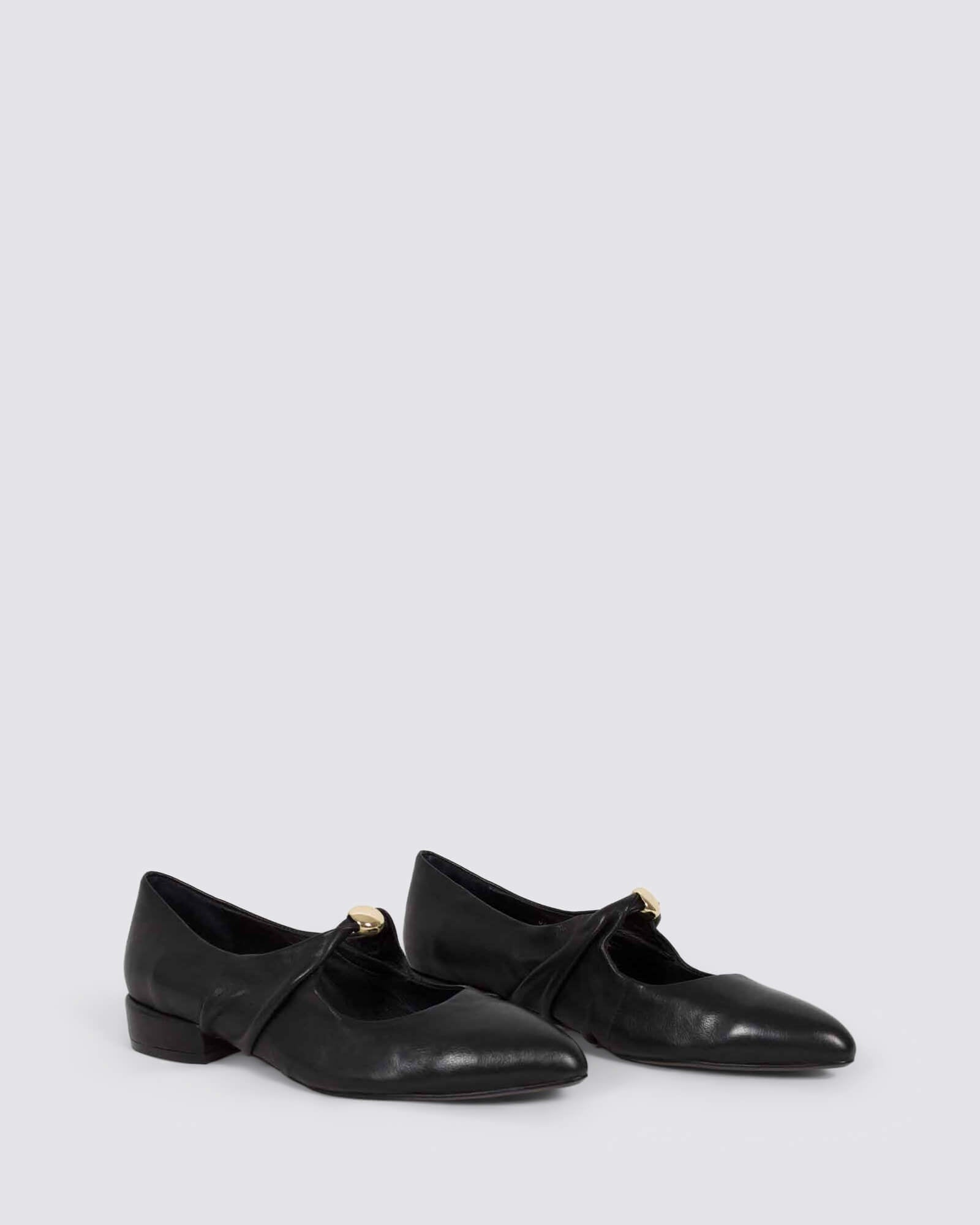 ESTRELA FLATS BLACK LEATHER