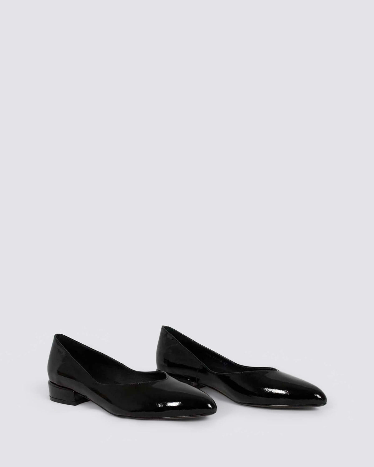 EUNIKA FLATS BLACK PATENT