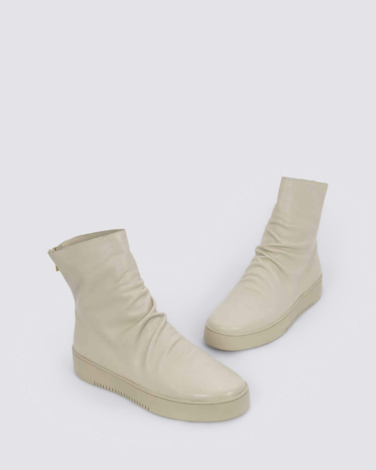 LOKES FLAT BOOTS ALMOND