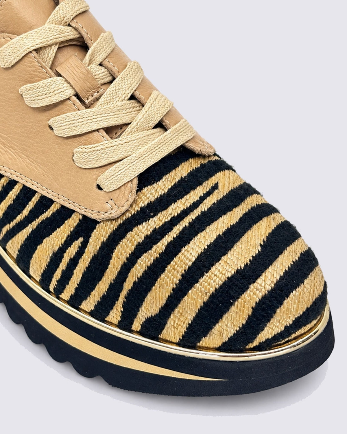 ENDO CAUSAL LACE UPS BLACK/TAN ZEBRA