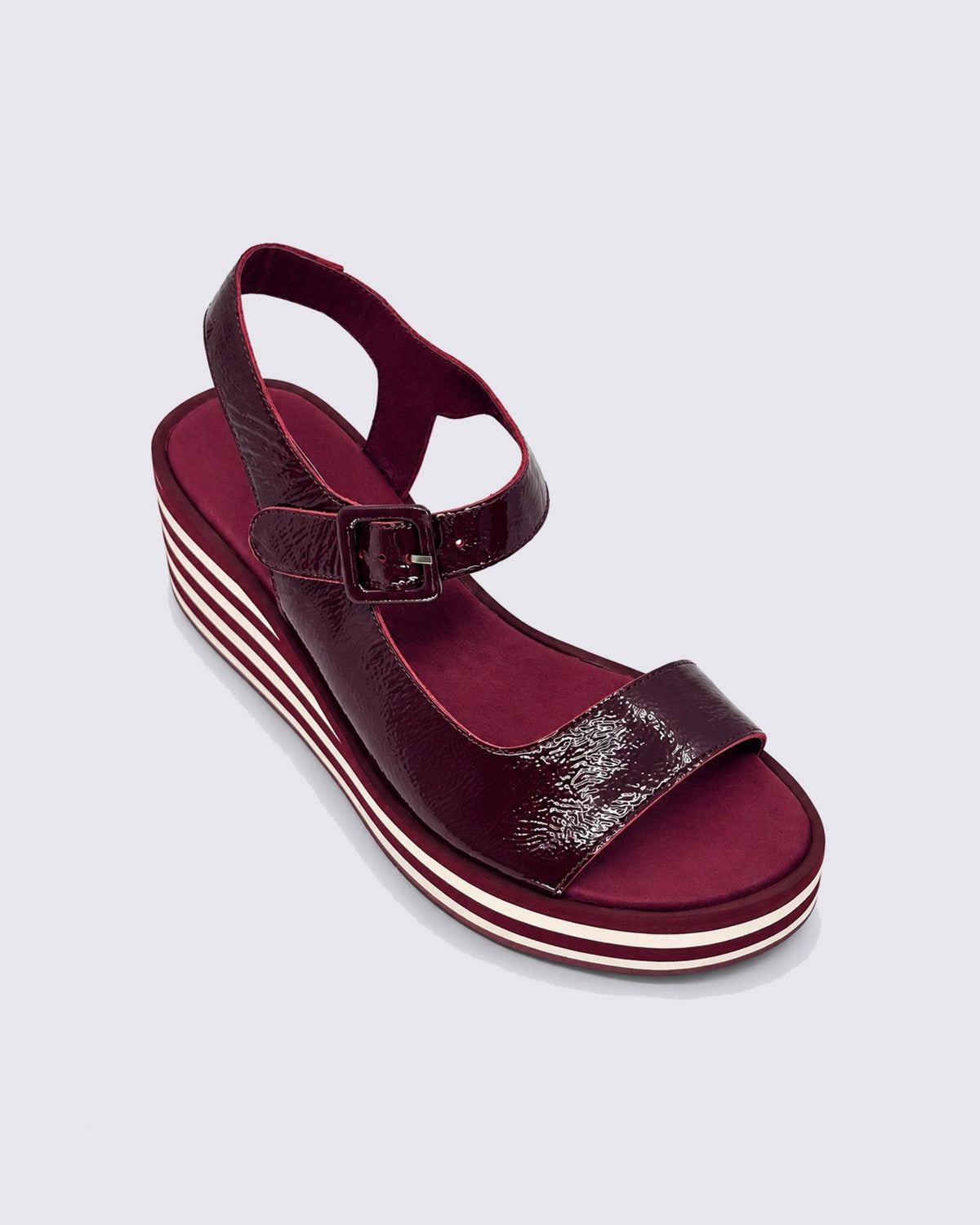 FIGG PLATFORM SANDALS WINE WRINKLE PATENT