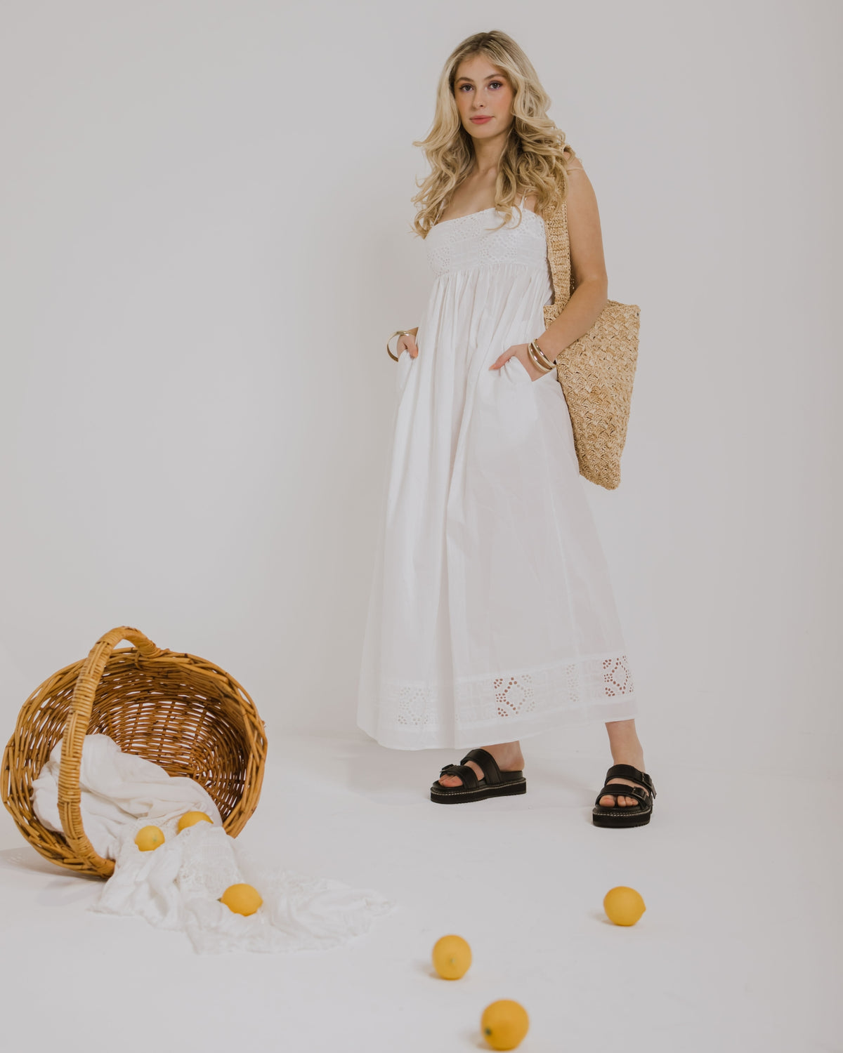 GIMLET SANDALS BLACK LEATHER