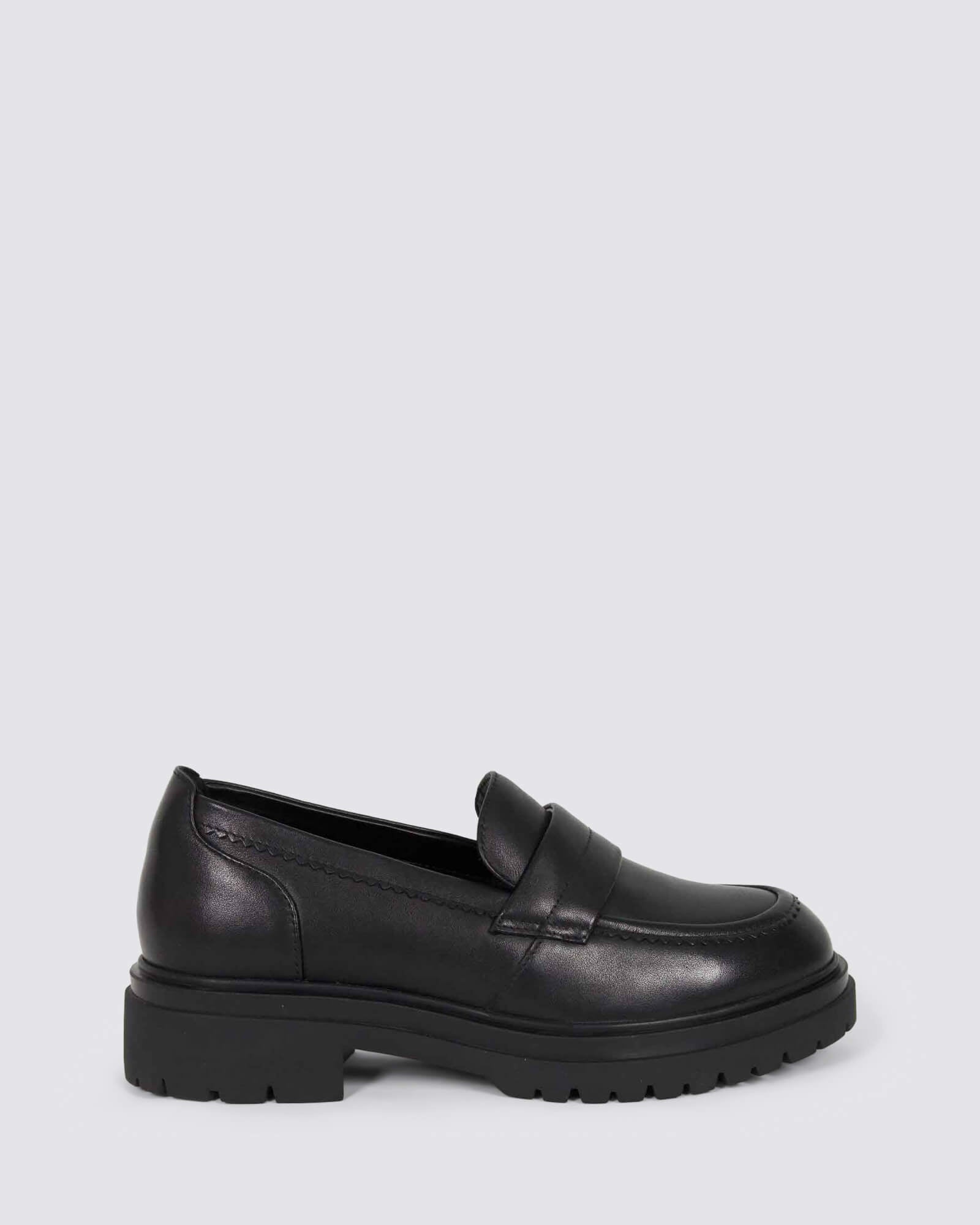 DECENT WOMENS LOAFERS BLACK
