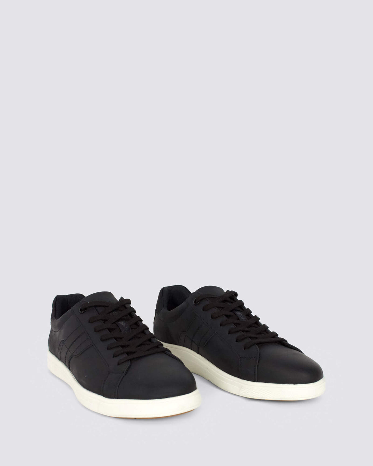 GRAVITY MENS CAUSAL BLACK WILD