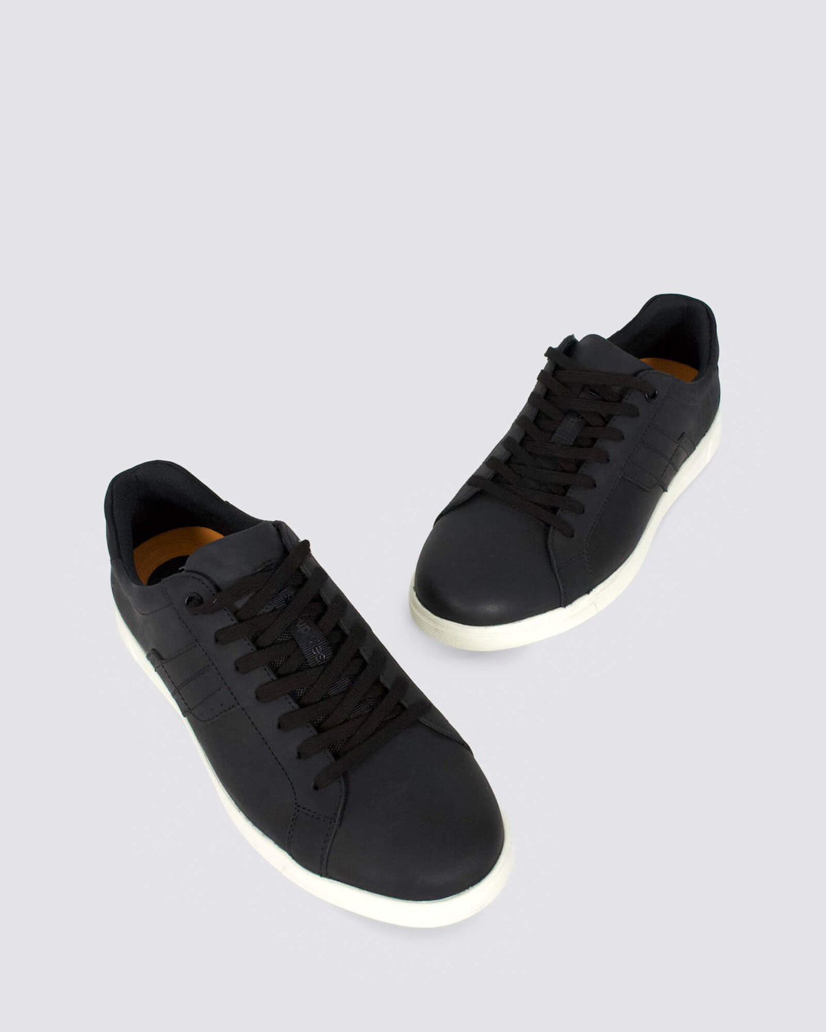 GRAVITY MENS CAUSAL BLACK WILD