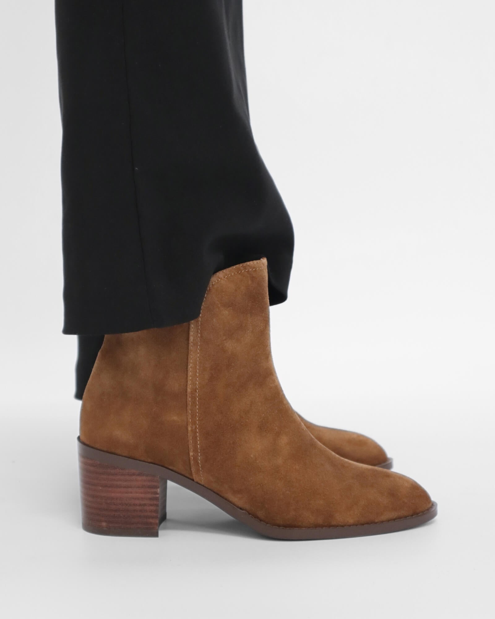 JESTER ANKLE BOOTS TAN SUEDE
