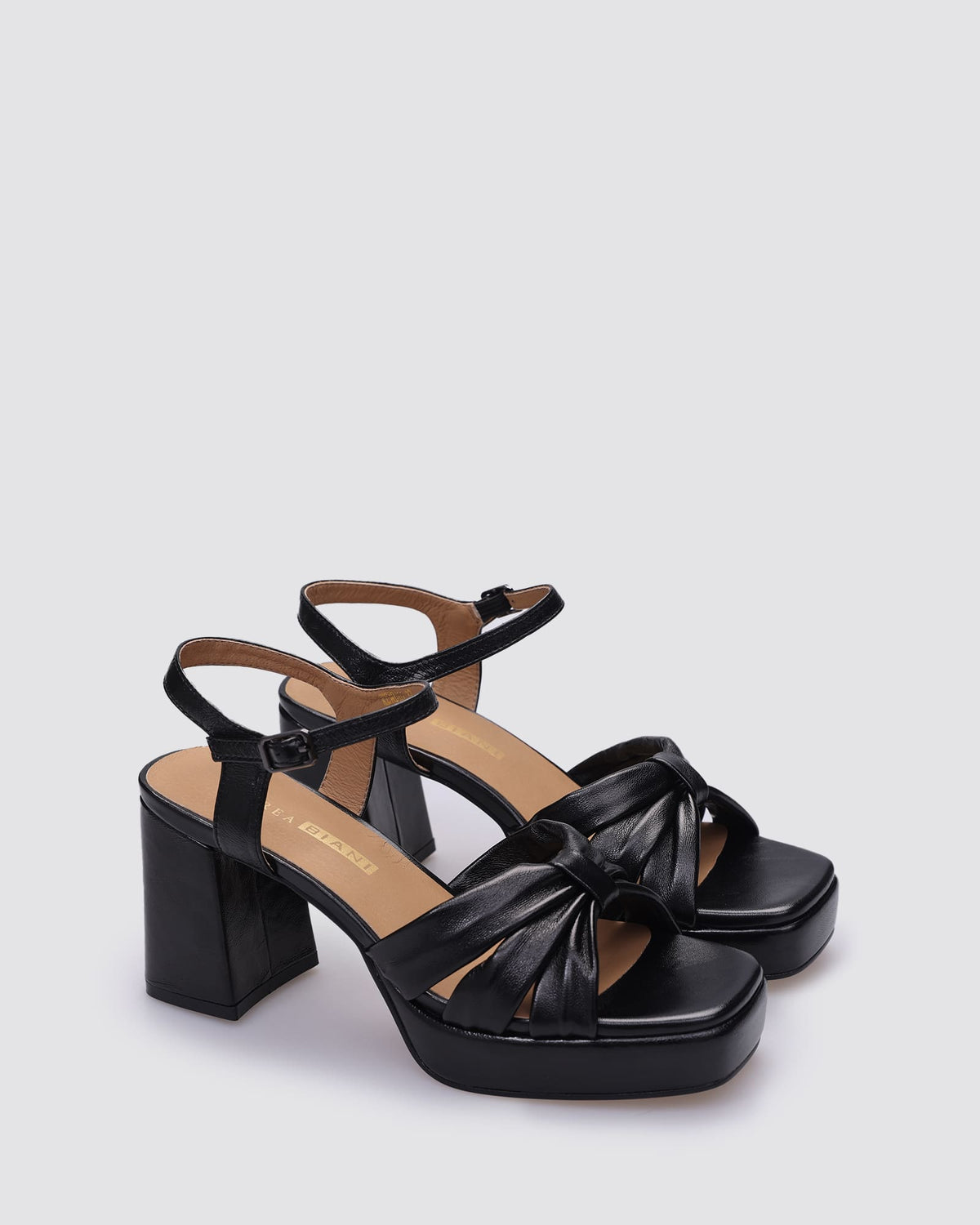 KENDALL HEELS BLACK METALLIC