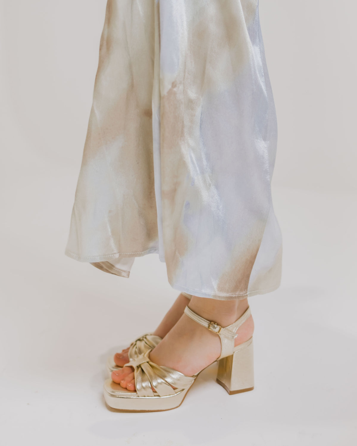 KENDALL HEELS PLATINO