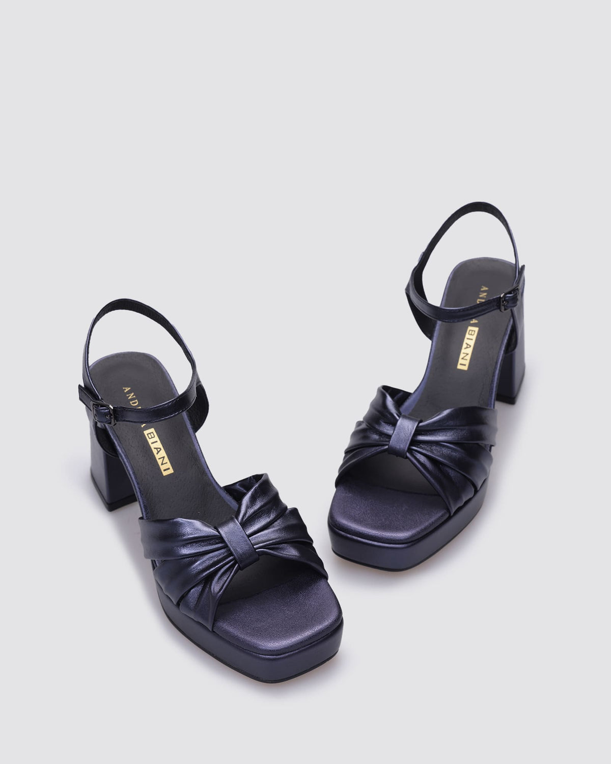 KENDALL HEELS NAVY METALLIC