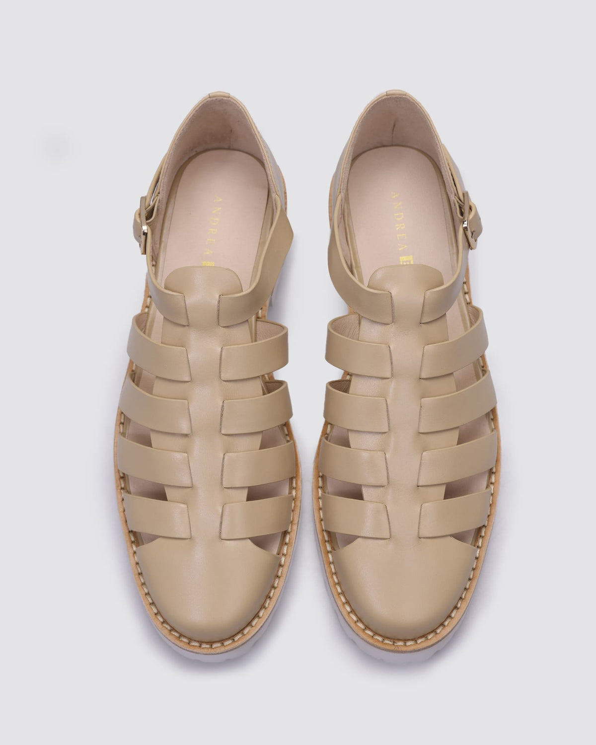 KIP SANDALS LATTE SHINE