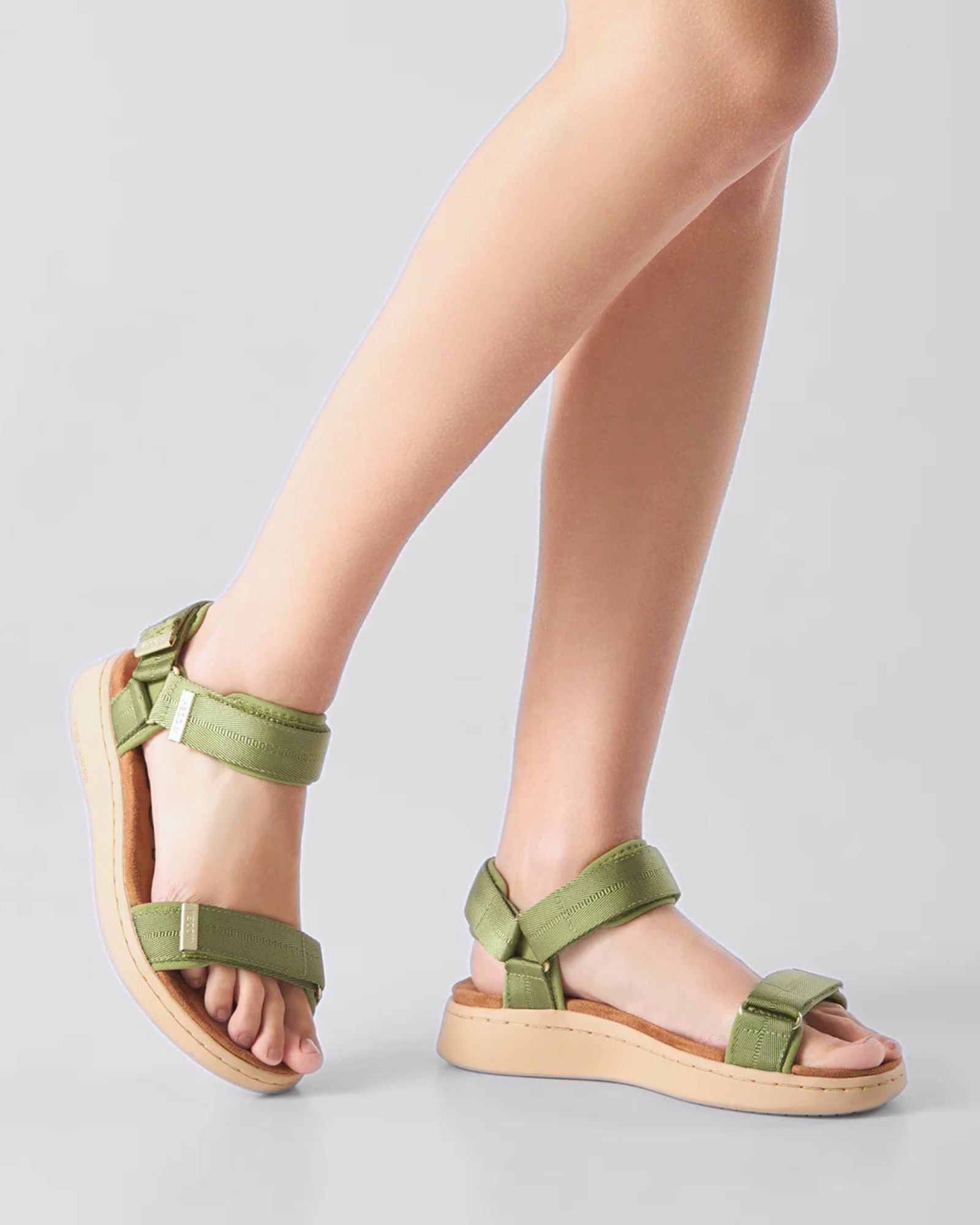 LINE SANDALS BAMBUS GREEN