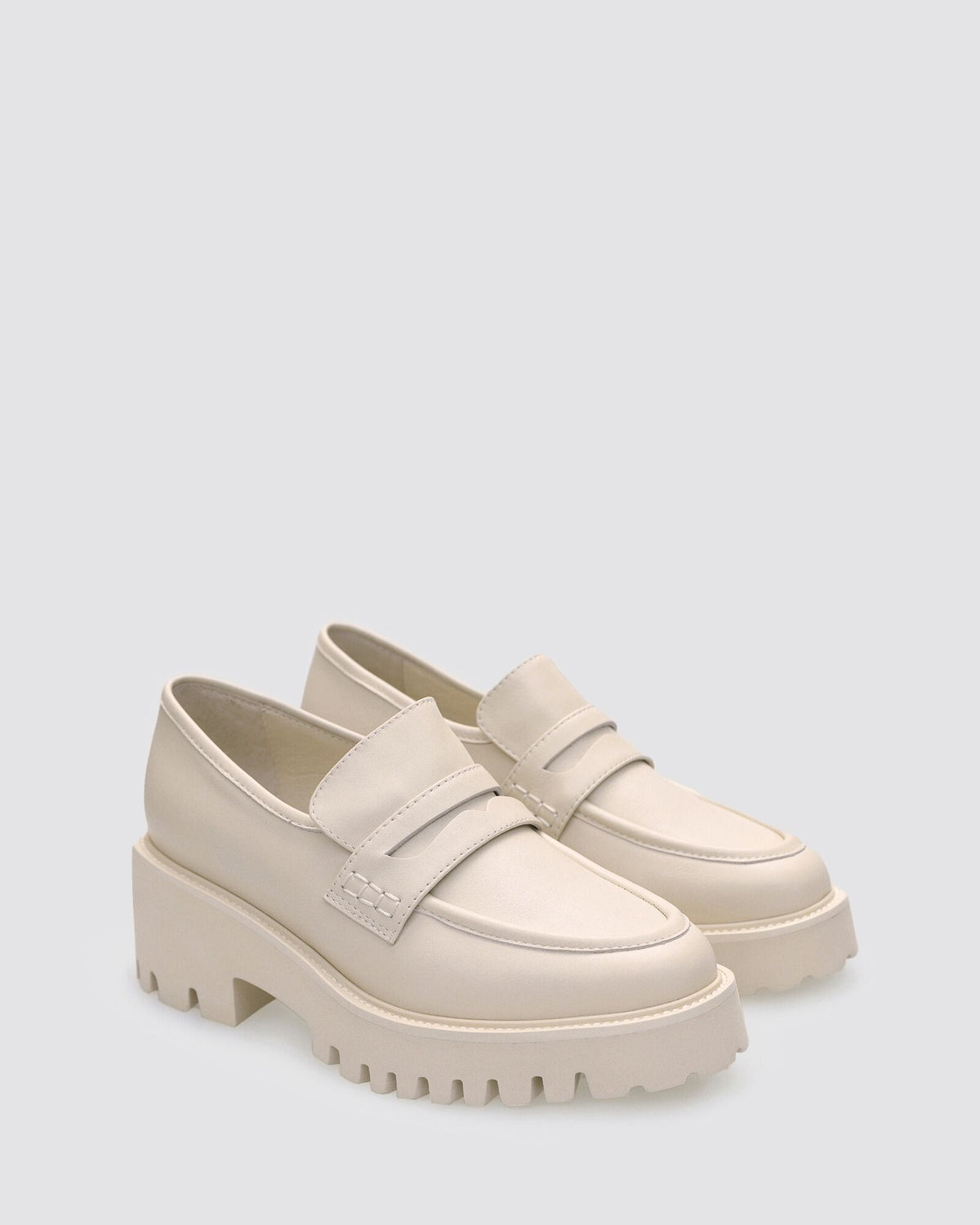 LOTTIE LOAFERS CREAM